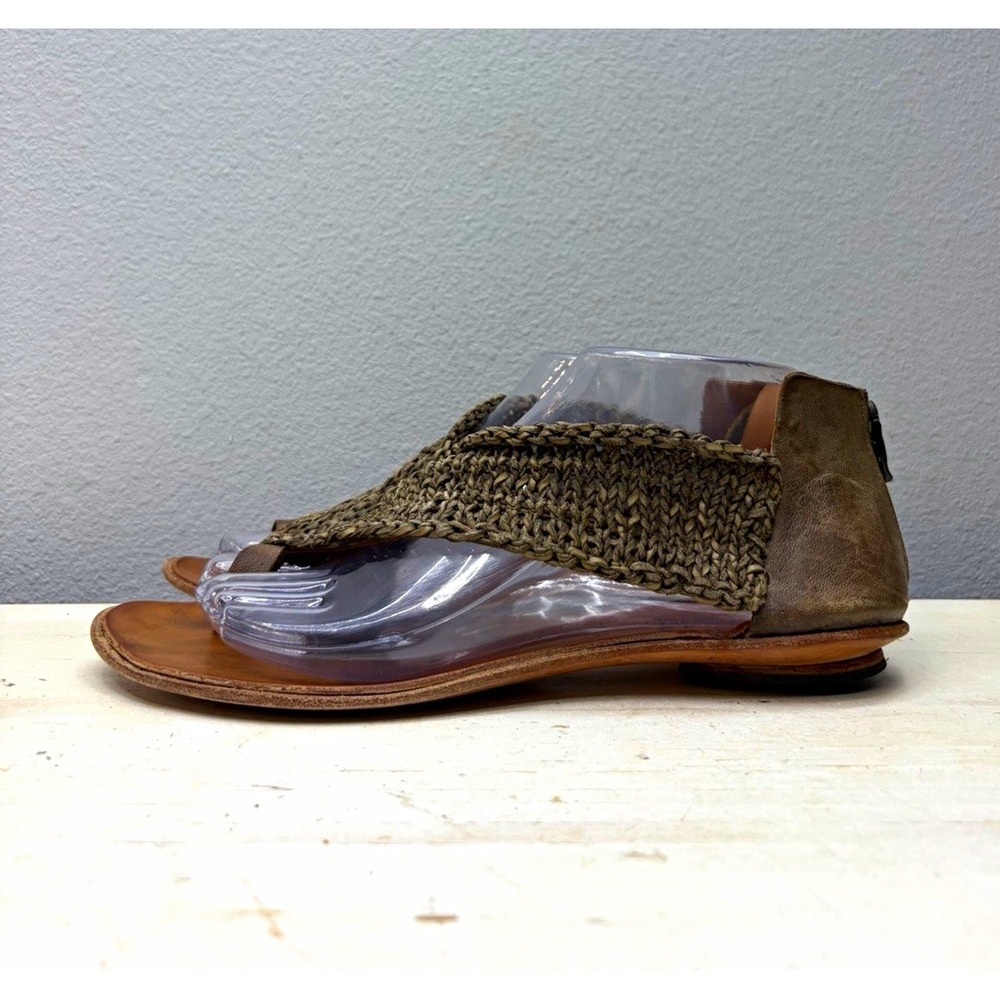 CYDWOQ Grey Dion Flat Sandals Size 38.5